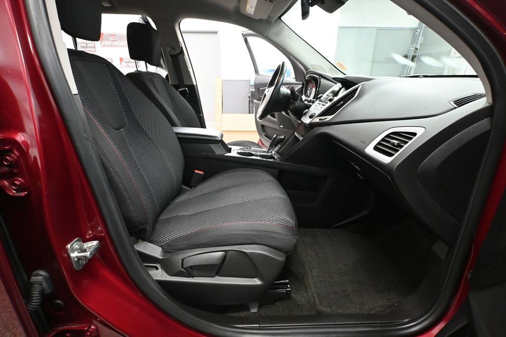 Used 2017 GMC Terrain SLE w/ Convenience Package AWD/4WD image 38