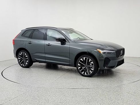 New 2026 Volvo XC60 B5 Ultra w/ Climate Package AWD/4WD image 3