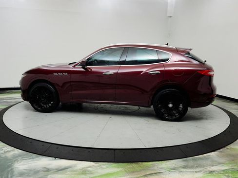 Used 2017 Maserati Levante S AWD/4WD image 8
