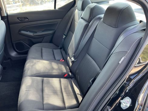 Used 2025 Nissan Altima 2.5 SV image 32