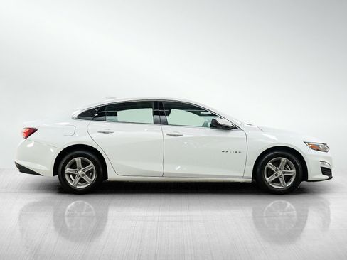 Used 2022 Chevrolet Malibu LT FWD image 6