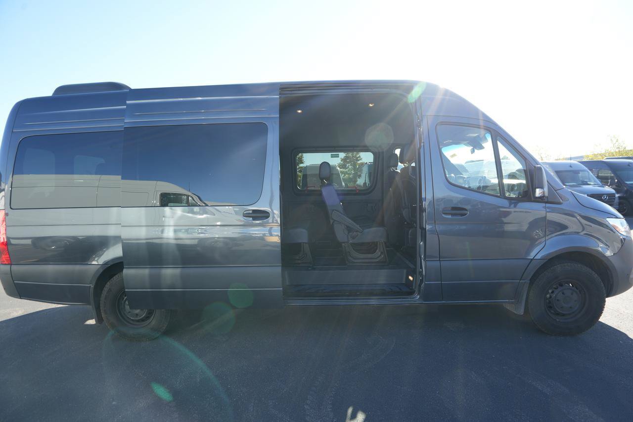 Used 2025 Mercedes-Benz Sprinter 2500 image 6