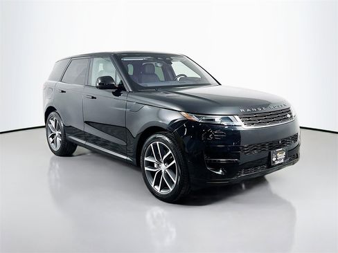 Used 2023 Land Rover Range Rover Sport SE image 3