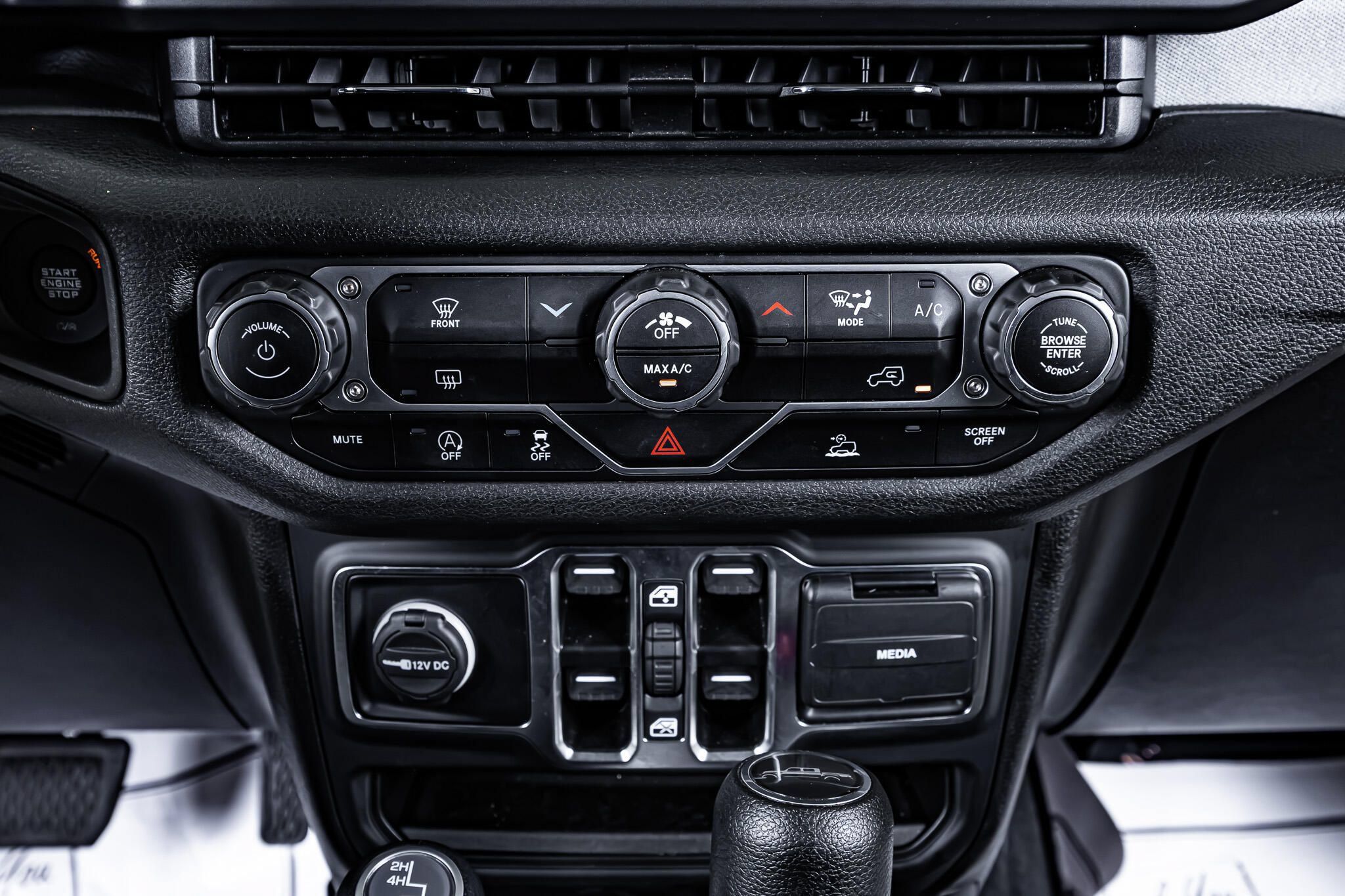 Used 2025 Jeep Gladiator Sport AWD/4WD image 27