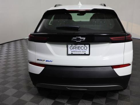 Used 2023 Chevrolet Bolt EUV LT w/ Convenience Package image 7