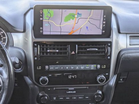 Used 2022 Lexus GX 460 Premium w/ Premium Package image 15