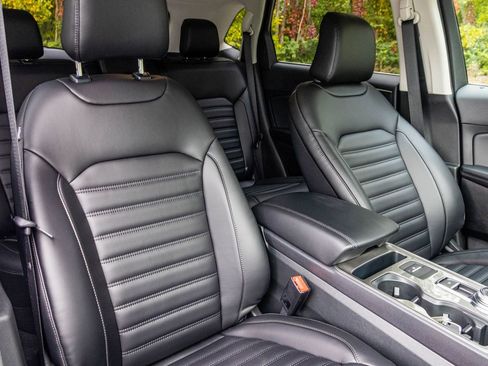 New 2024 Ford Edge SEL w/ Convenience Package image 32