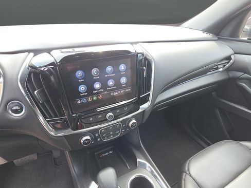 Used 2023 Chevrolet Traverse LT AWD/4WD image 15