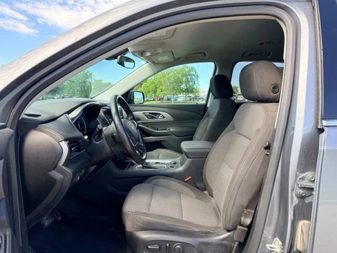 Used 2020 Chevrolet Traverse LT AWD/4WD image 7