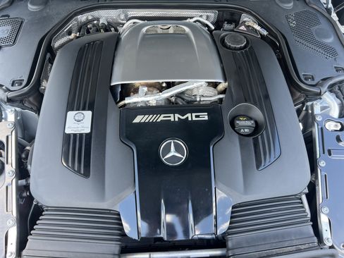 Certified 2022 Mercedes-Benz SL 63 AMG 4MATIC image 36