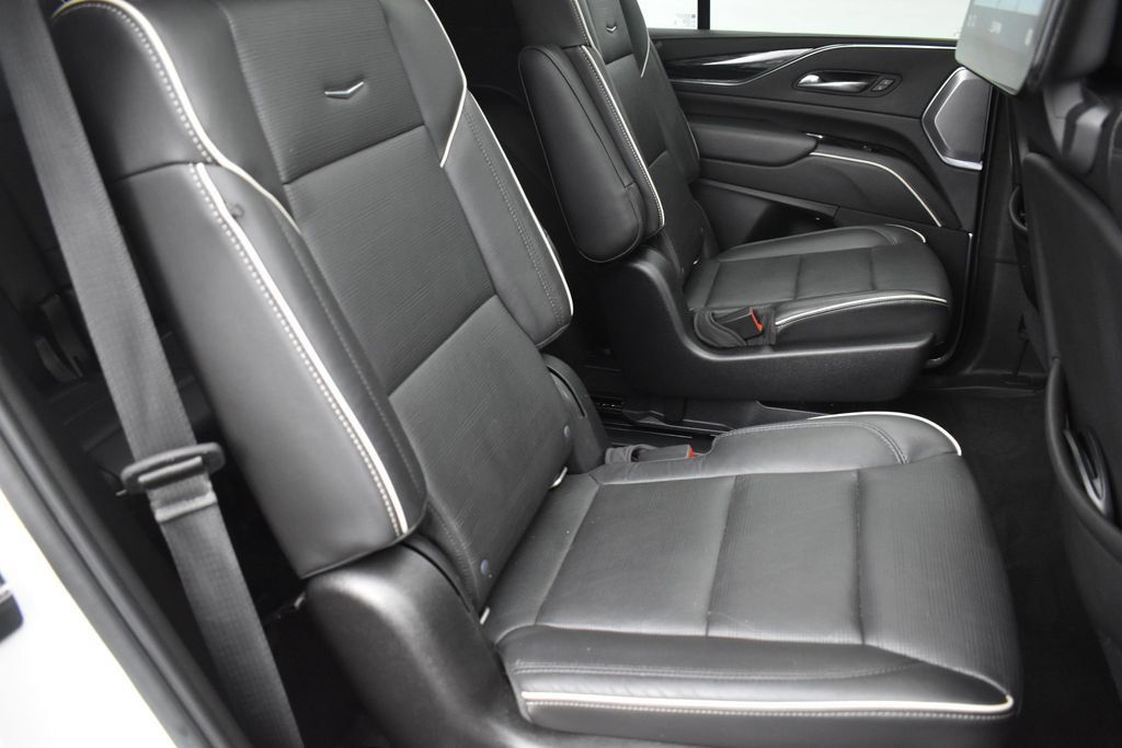 Used 2021 Cadillac Escalade Sport w/ Driver Assist Tech Package AWD/4WD image 36