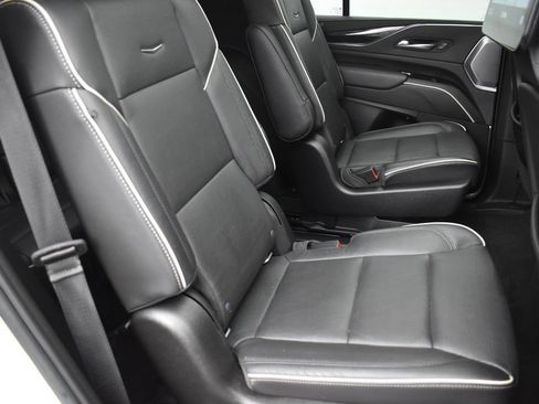 Used 2021 Cadillac Escalade Sport w/ Driver Assist Tech Package AWD/4WD image 36