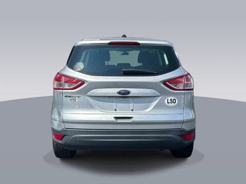 Used 2015 Ford Escape S FWD image 4