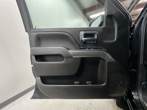 Used 2018 Chevrolet Silverado 1500 LT w/ All Star Edition image 19