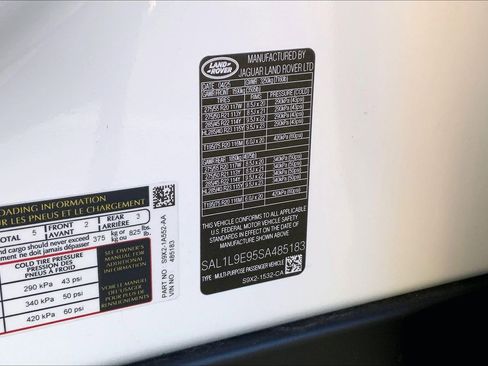 Used 2025 Land Rover Range Rover Sport Dynamic SE image 32