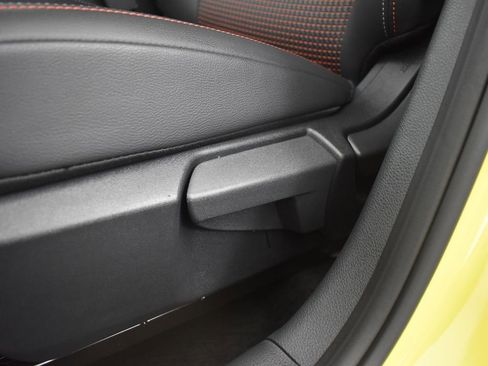 New 2025 Nissan Kicks SR AWD/4WD image 29
