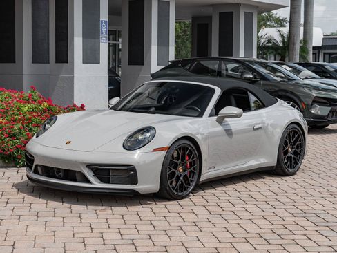 Used 2024 Porsche 911 Carrera GTS RWD image 35