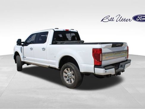 Used 2022 Ford F250 Platinum w/ FX4 Off-Road Package AWD/4WD image 7