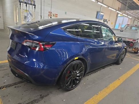 Used 2021 Tesla Model Y Performance AWD/4WD image 5