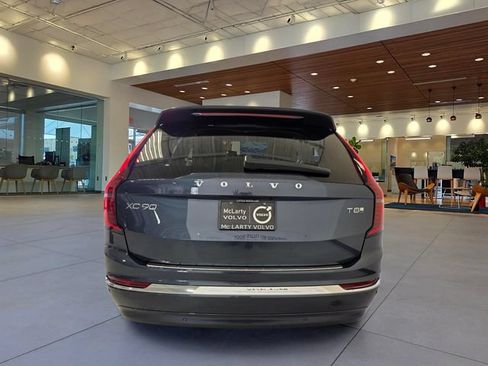 New 2026 Volvo XC90 T8 Plus w/ Protection Package Premier AWD/4WD image 4