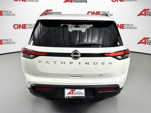 Used 2024 Nissan Pathfinder SV FWD image 6