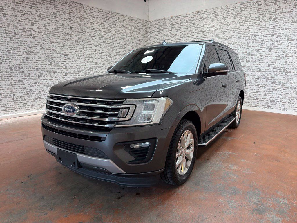 Used 2020 Ford Expedition XLT w/ Equipment Group 202A RWD image 3