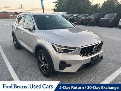 Used 2025 Volvo XC40 B5 Core
