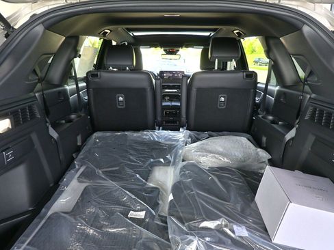 New 2025 MAZDA CX-90 Plug-In Hybrid w/ Premium Plus image 16