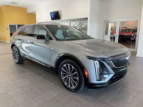 Certified 2024 Cadillac Lyriq Sport AWD/4WD image 8