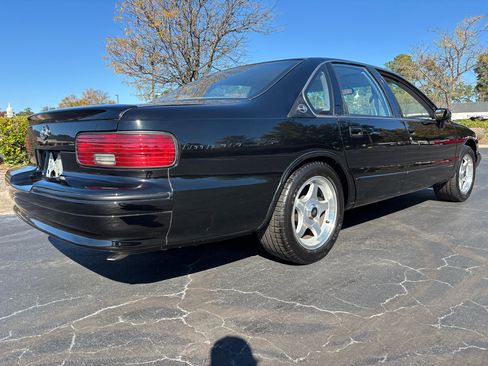 Used 1994 Chevrolet Impala SS image 26