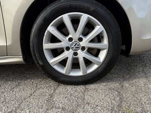Used 2013 Volkswagen Jetta SE image 31