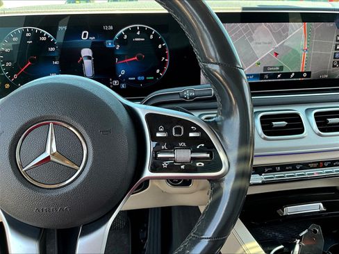 Used 2020 Mercedes-Benz GLS 450 4MATIC image 12