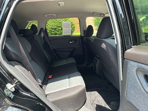 Certified 2023 Nissan Rogue SV AWD/4WD image 23