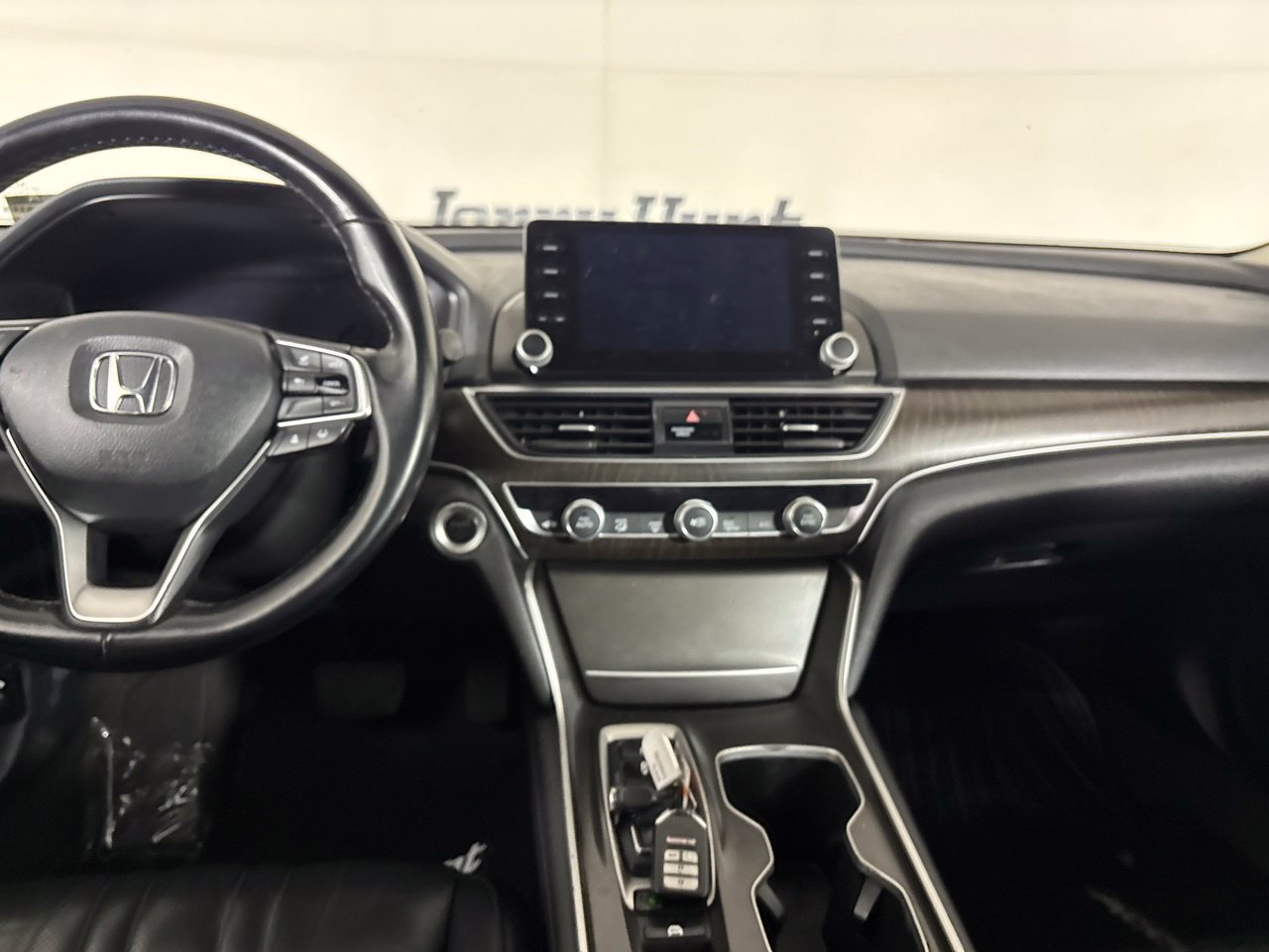 Used 2022 Honda Accord Touring image 25