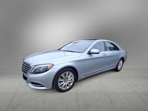 Used 2015 Mercedes-Benz S 550 4MATIC Sedan image 4