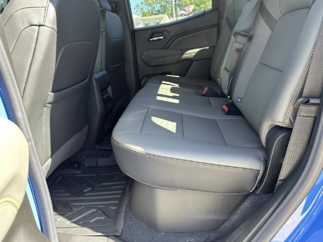 New 2026 Chevrolet Colorado ZR2 w/ Technology Package AWD/4WD image 31