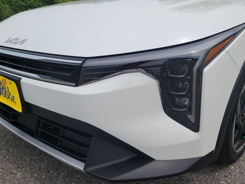 Used 2025 Kia K4 EX FWD image 9