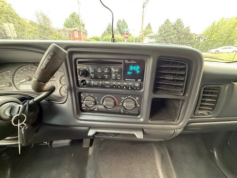 Used 2002 Chevrolet Silverado 2500 LS w/ Electrical Convenience Pkg RWD image 16