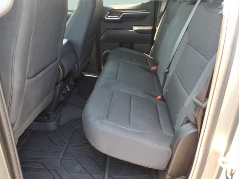 Used 2023 Chevrolet Silverado 1500 RST AWD/4WD image 13