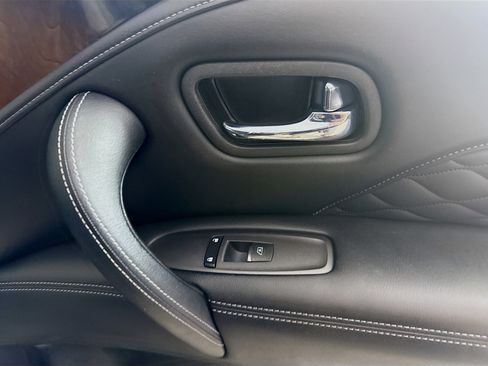 Used 2019 INFINITI QX80 Luxe w/ Proactive Package image 31