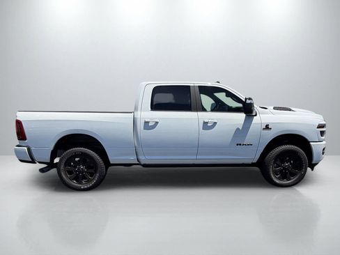 New 2026 RAM 2500 Laramie AWD/4WD image 8