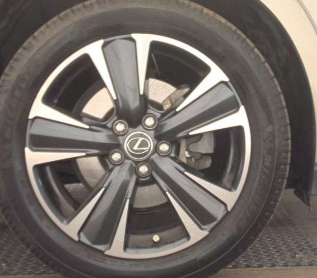 Used 2022 Lexus UX 200 w/ Premium Package FWD image 14