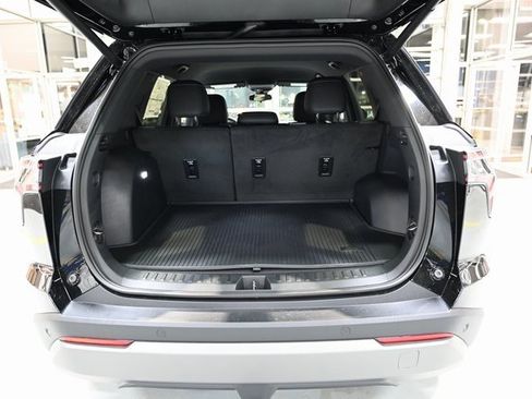 New 2026 Chevrolet Equinox LT w/ Convenience Package II image 25