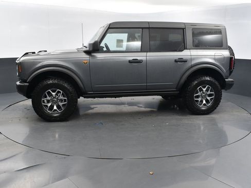 New 2025 Ford Bronco Badlands image 5