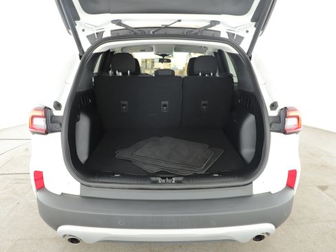 Used 2023 Ford Escape Active w/ Tech Pack #1 FWD image 5