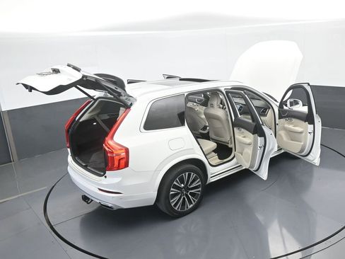 Used 2020 Volvo XC90 T5 Momentum w/ Protection Package Premier image 69