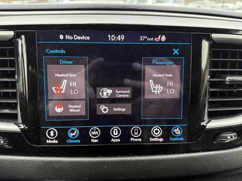 Used 2020 Chrysler Pacifica Touring-L Plus w/ Tire & Wheel Group image 29