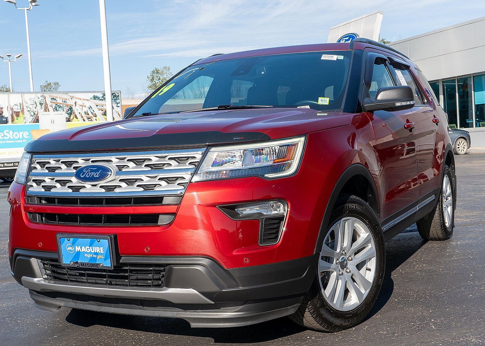 Used 2019 Ford Explorer XLT w/ Equipment Group 201A AWD/4WD image 1