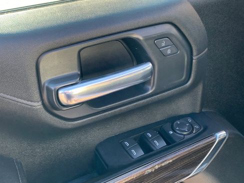 Used 2023 Chevrolet Silverado 2500 LT image 13