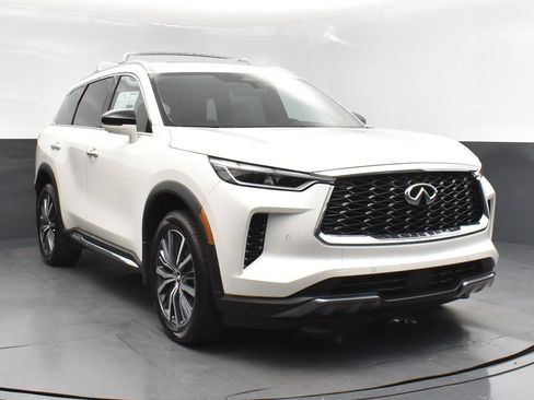Used 2025 INFINITI QX60 Sensory w/ Vision Package AWD/4WD image 9
